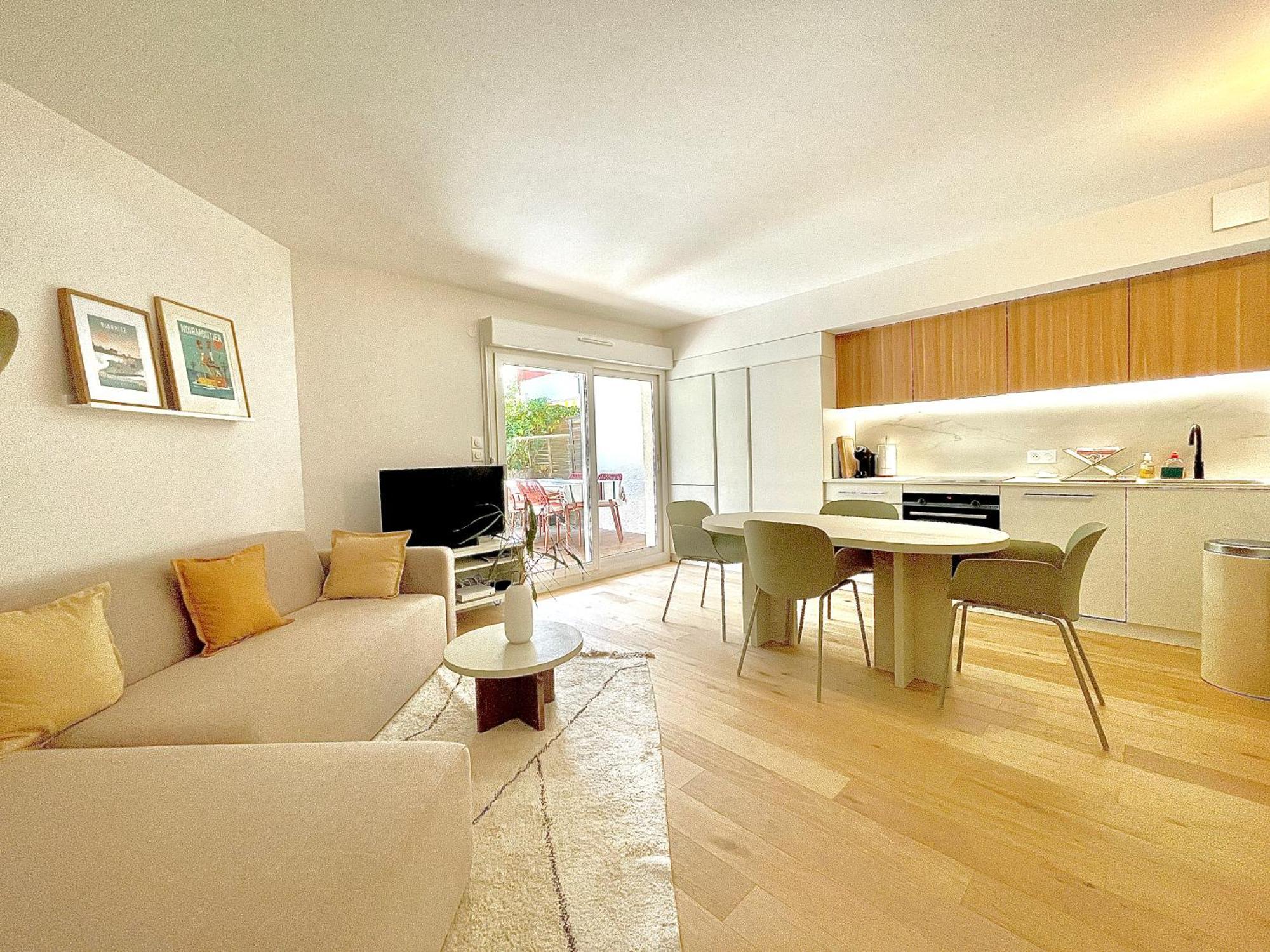 Splendide Appartement De Charme Avec Patio, Parking Et Plage A 3 Minutes Μπιαρίτζ Εξωτερικό φωτογραφία